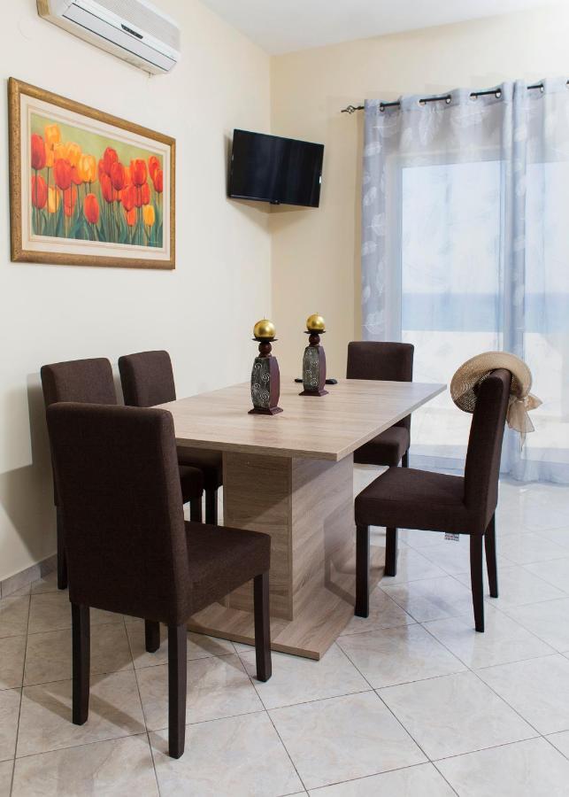 Mavros Molos Seaside Apartment Kíssamos Exterior foto